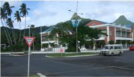 The only roundabout in Raro