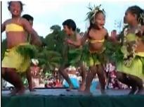 Young Cook Islanders dancing