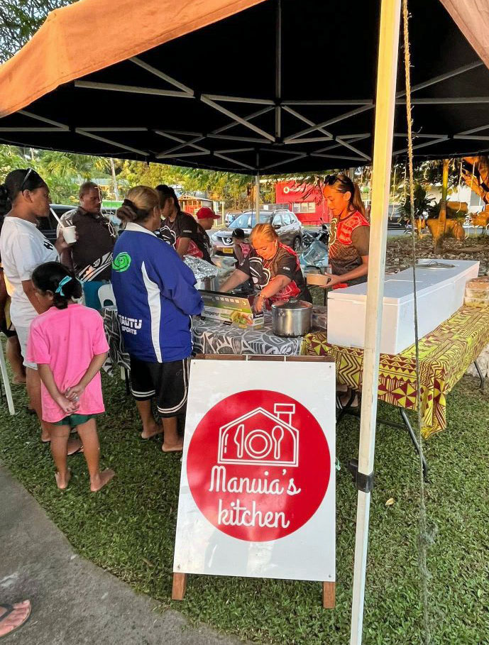Aitutaki night market stall
