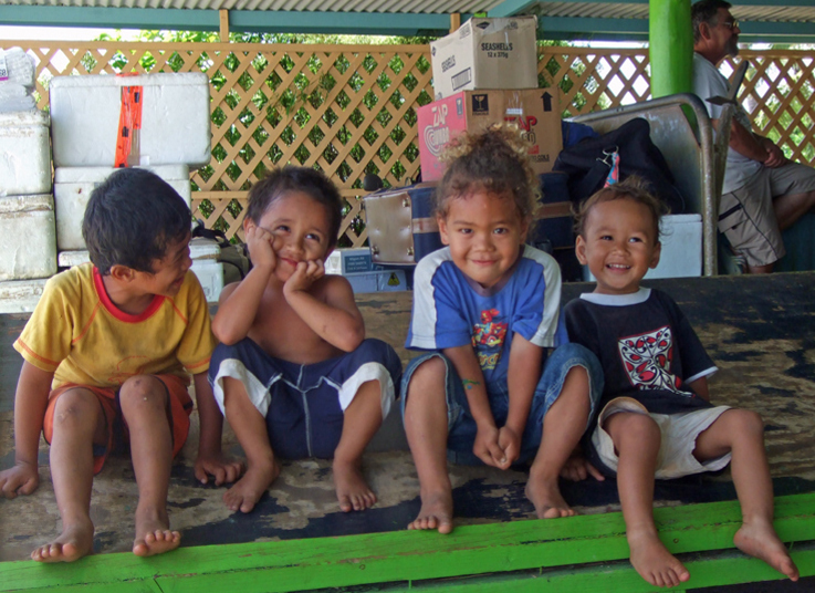 Young Cook Islanders (copyright photo)