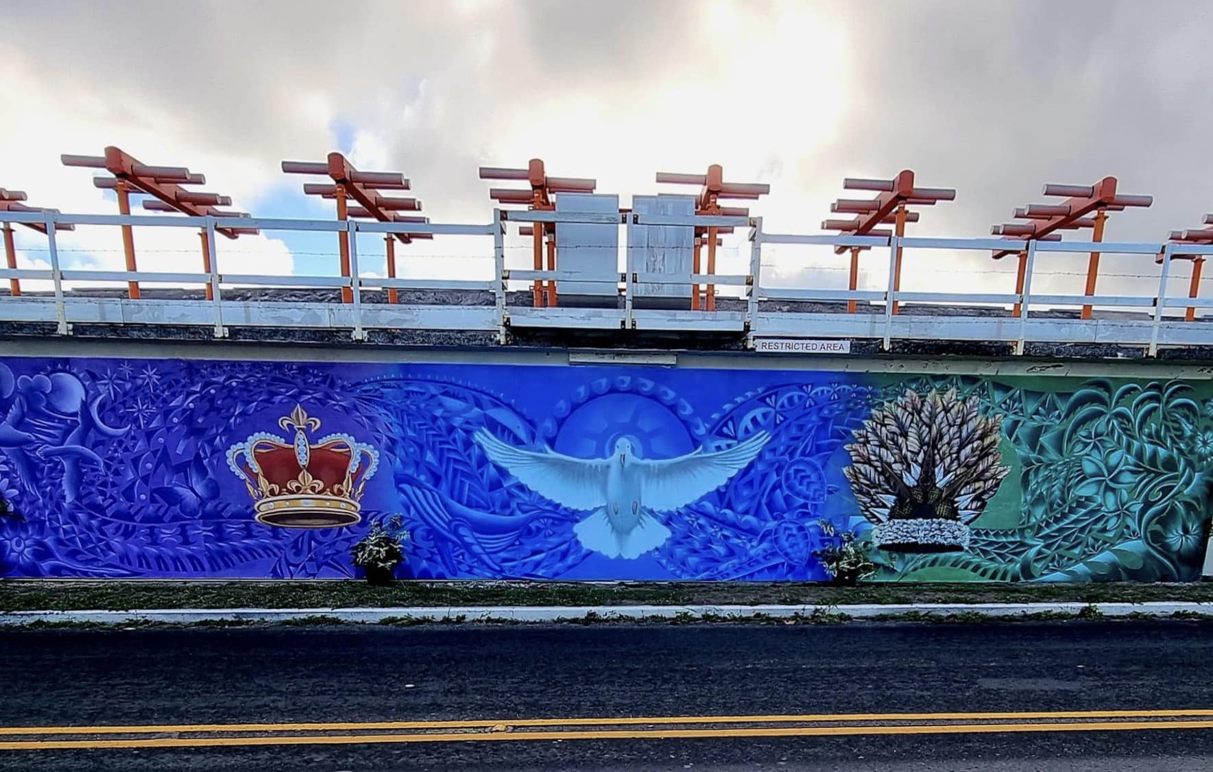 Murla at the end of the runway, Rarotonga airport